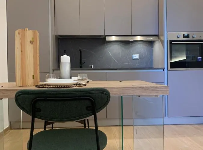 Ritratto Sul Mare * Bari